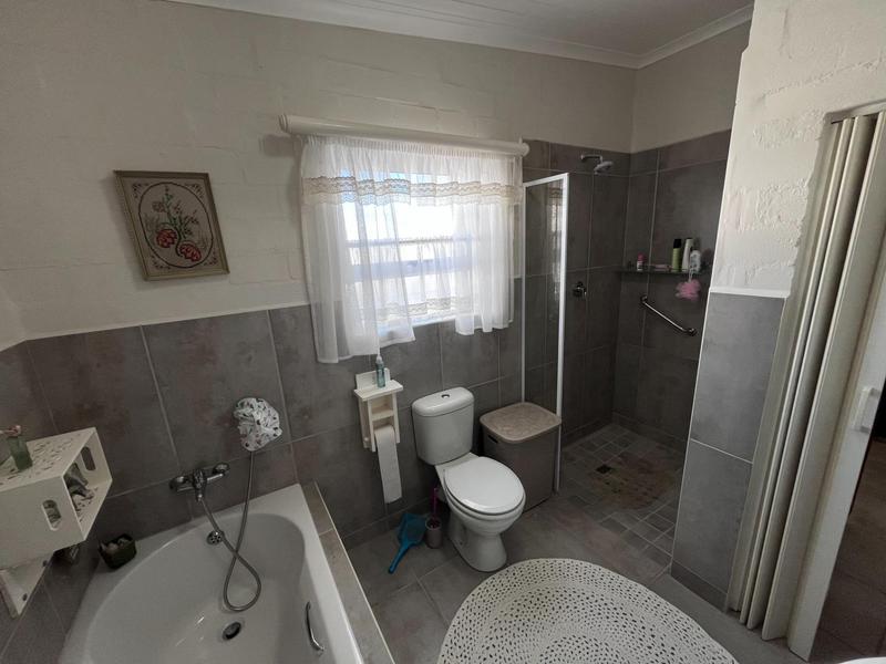 4 Bedroom Property for Sale in Dwarskersbos Western Cape
